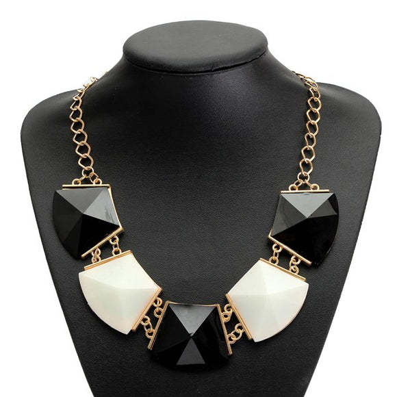 Black White Geometric Acrylic Pendant Statement Necklace Women Jewelry