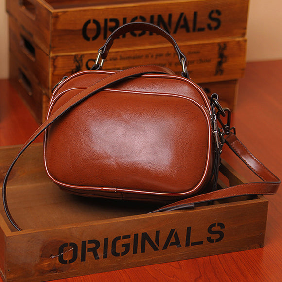 Women Oil Leather Messenger Bag Retro Crossbody Leather Bag