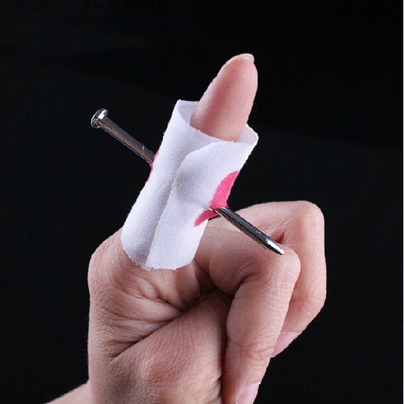 Halloween Scary Bloody Nail Thru Through Finger Costome Party Trick Toy Prop