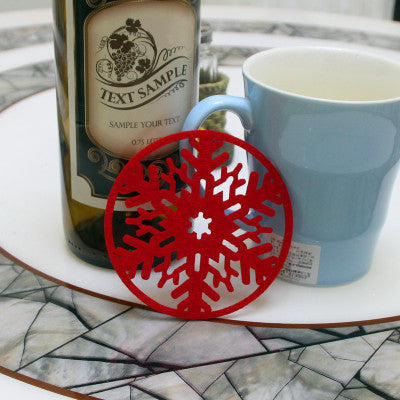 2PC Christmas Coffee Table Water Snowflake Coaster Insulation Pad Coaster Doily Christmas Cup Coaste