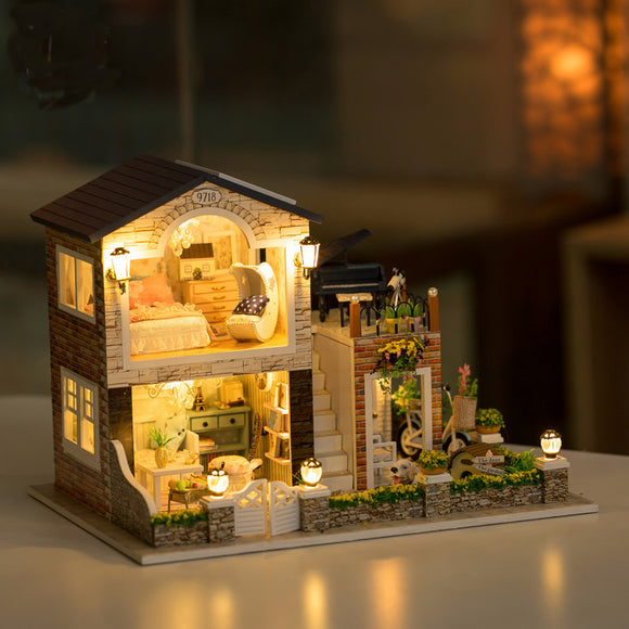 Hoomeda 1/24 DIY Wooden Irish Country House With LED Music Furniture Dollhouse